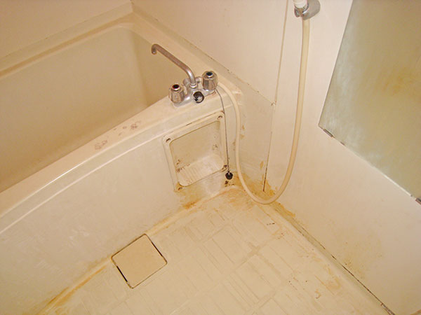 浴室フル塗装の工事前