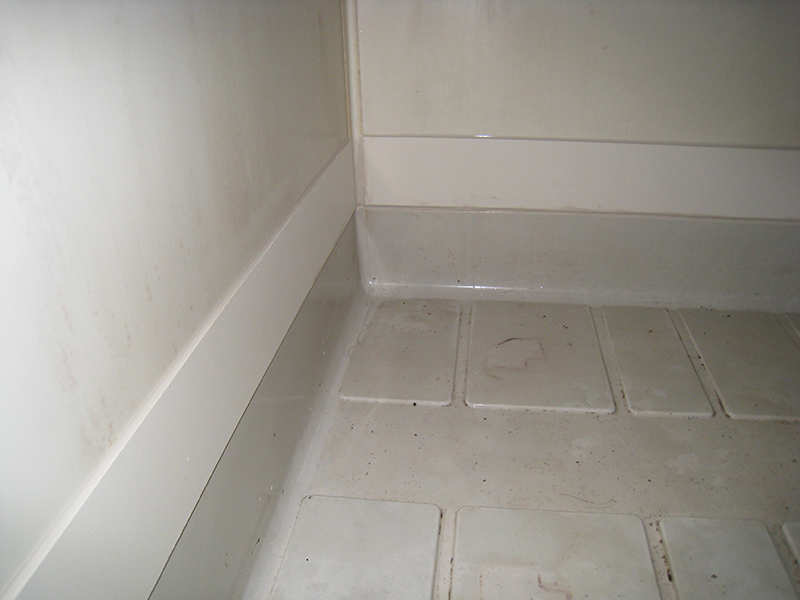 浴室他防水盤取り合い巾木補修工事後