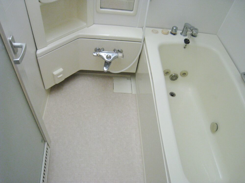 京都の浴室工事（人工大理石塗装）施工後