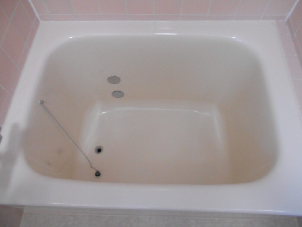 奈良の浴室工事（ホーロー浴槽塗装）施工後