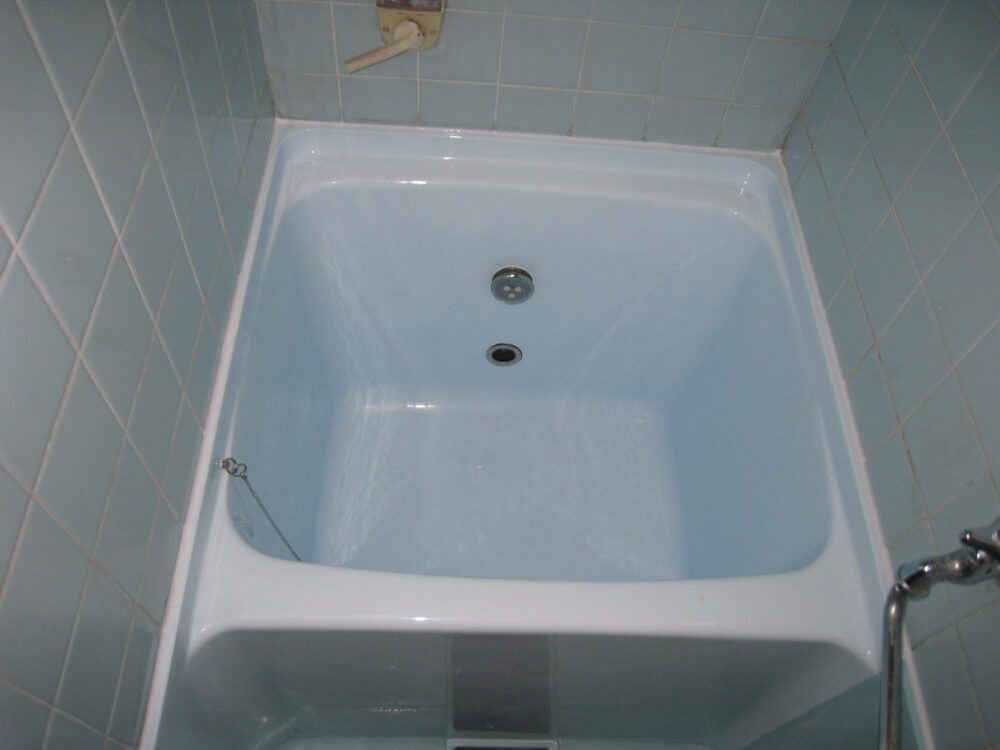 京都の浴槽のFRPライニング施工後