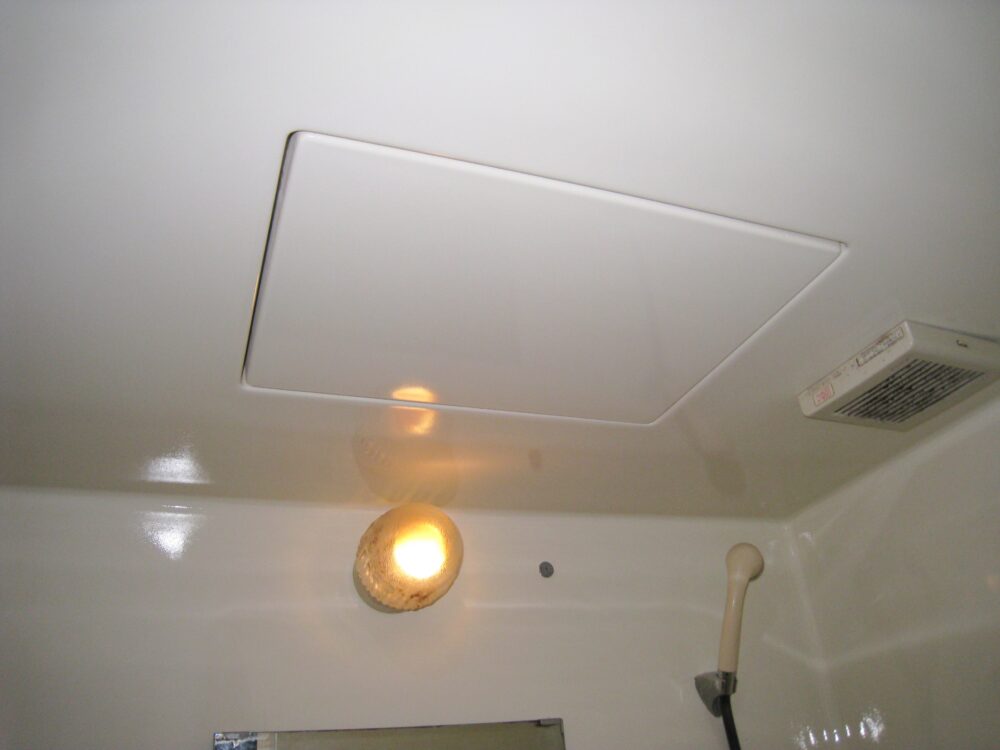兵庫の3点式浴室フル塗装工事（天井）施工後