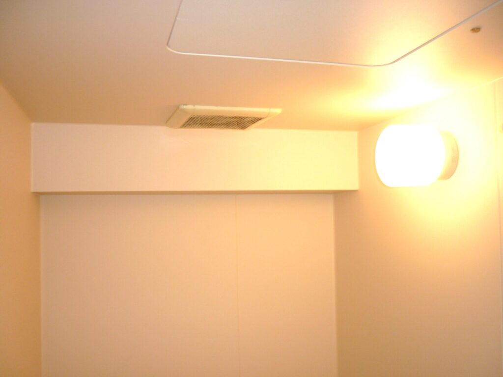 浴室天井と壁のパロアシート 施工後