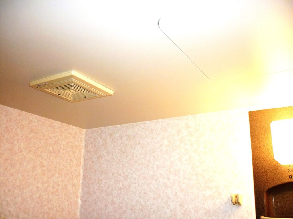 浴室天井と壁のパロアシート施工工事（守口市）施工後