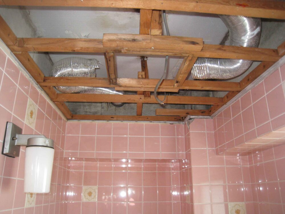 浴室壁/パネル施工及び床/バスナリアルデザイン貼込工事(奈良市)