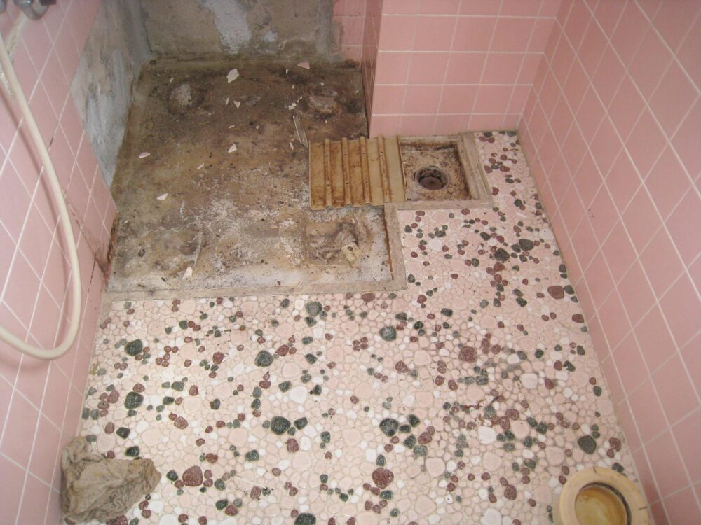 浴室壁/パネル施工及び床/バスナリアルデザイン貼込工事(奈良市)